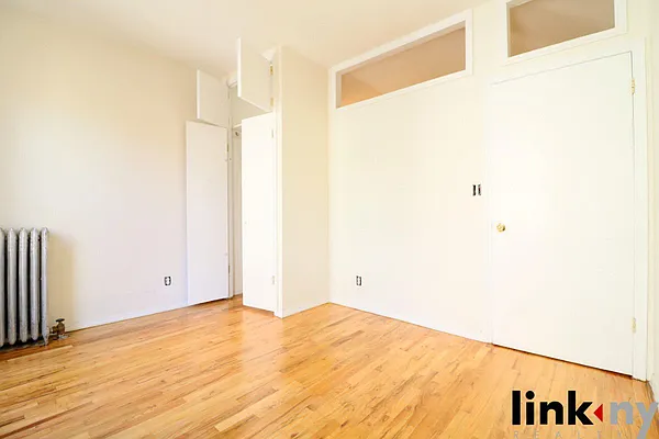 Rented by Link NY Realty | media 14