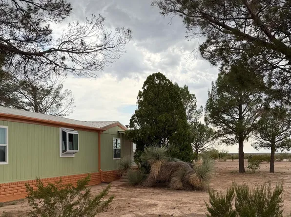 2 Arapaho Rd, Vado, NM 88072