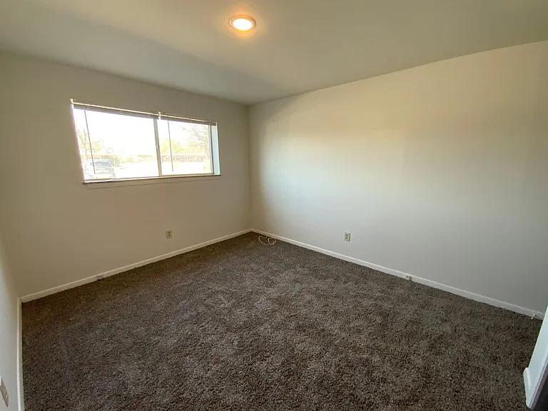Library Place Apartments — Photo 44