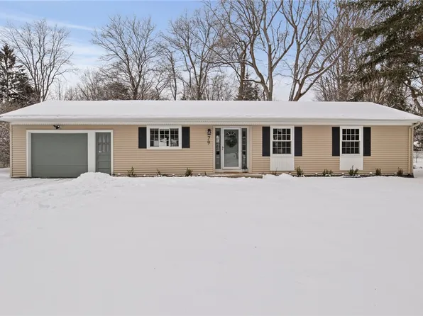 79 Harvest Rd, Fairport, NY 14450