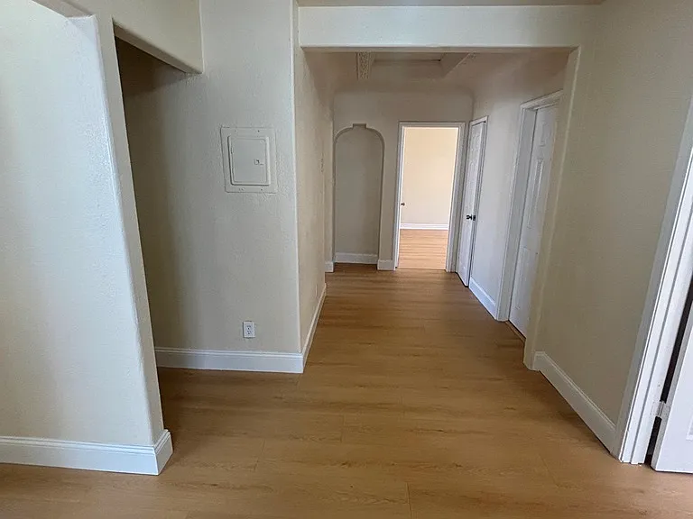 5158 Denker Ave — Photo 8