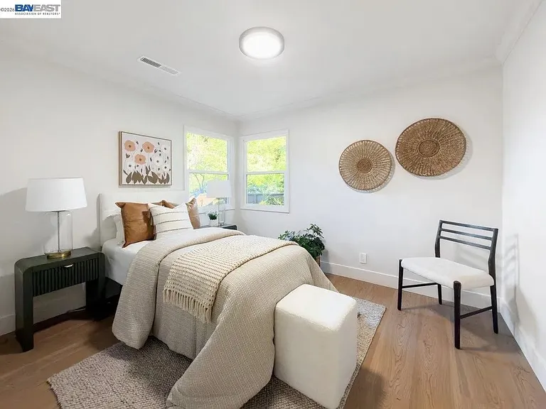 20 Adak Ct — Photo 5