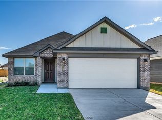 2818 Buccaneer Trl, Bryan, TX 77803