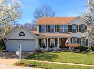1717 Lance End Ln, Fenton, MO