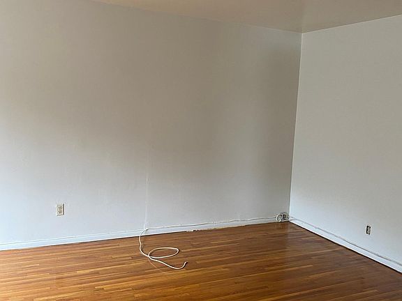 4th image of 3620 Pratt Ave APT 3