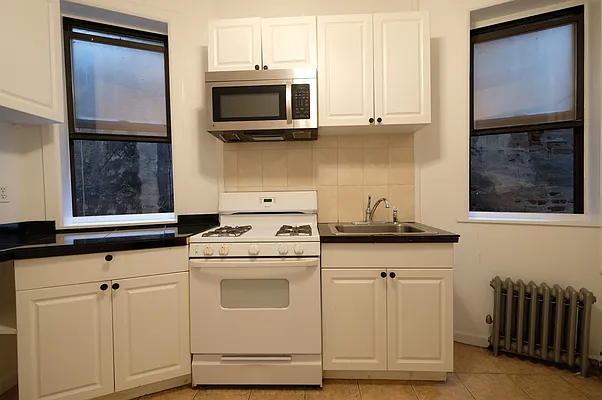 Rented by Sotheby's International Realty | media 43