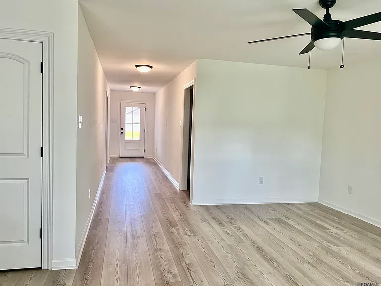 10922 S Lakeside Dr — Photo 7