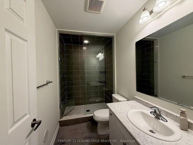 70 Lockyer Dr — Photo 30