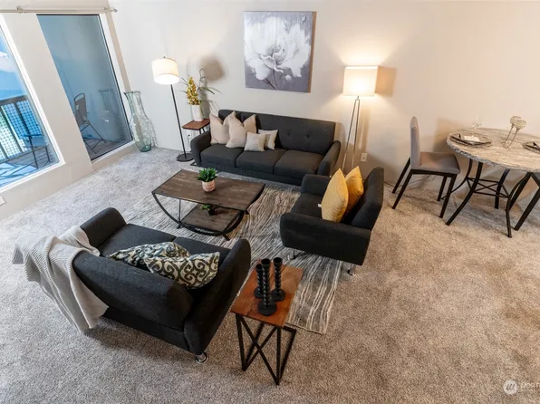 6234 138th Avenue NE #203, Redmond, WA 98052