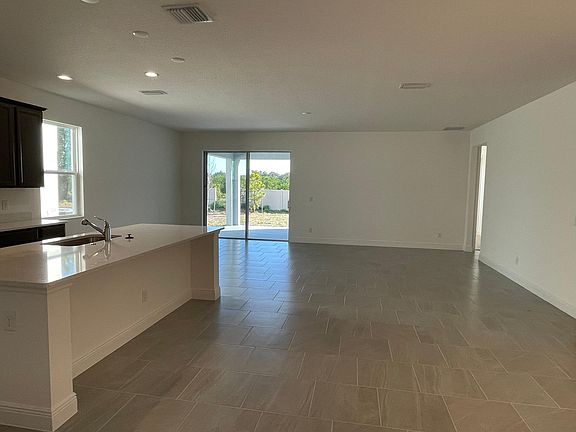 3rd image of 2802 Nottel Dr