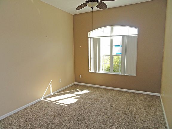 4th image of 12 Walla Pl