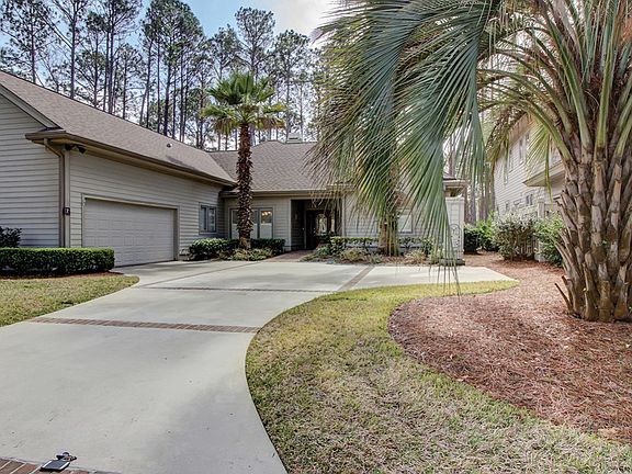 3rd image of 7 Bobcat Ln #1