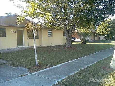 3rd image of 1700 NW 11th Ave
