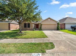 2710 Gaelic Green St, Houston, TX 77045