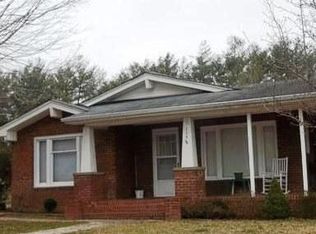 225 Whitnel Pl SW, Lenoir, NC 28645