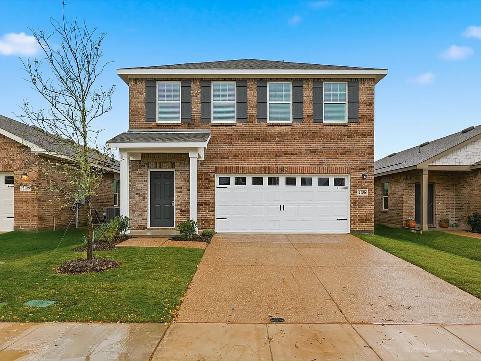2106 Meadow Park Dr
