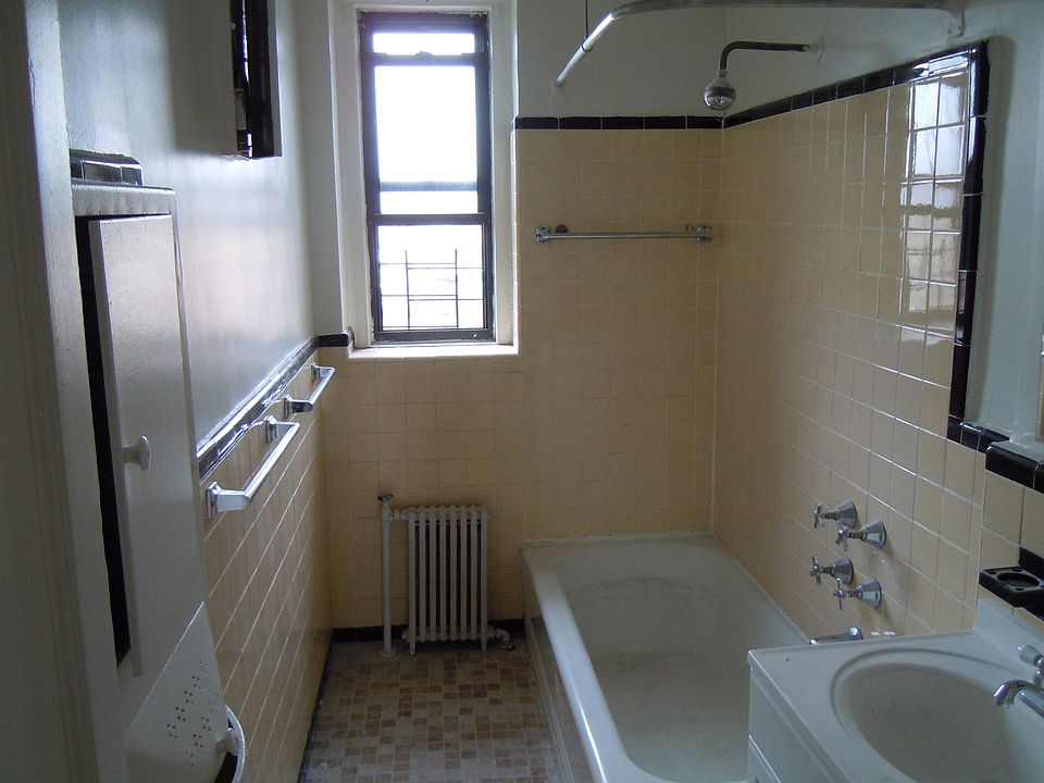2nd image of 530 Riverdale Ave APT 2B