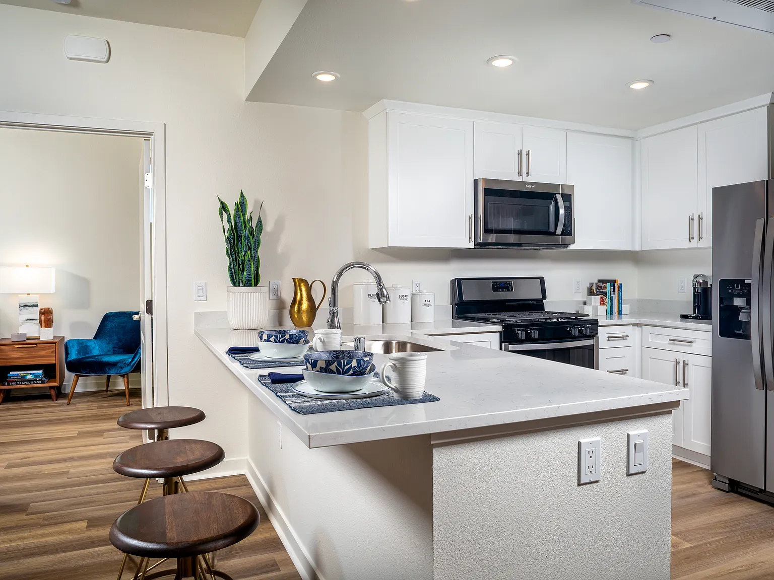 Azul Chula Vista — Photo 2