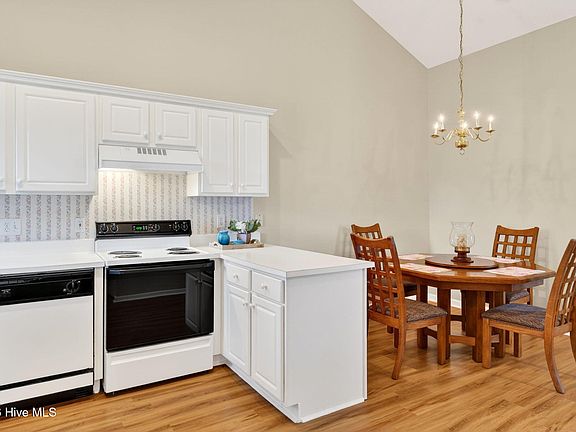 2nd image of 3007 Lauren Place Drive Apt 104