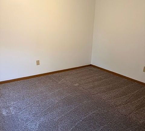 3rd image of 2866 Dawn Ln