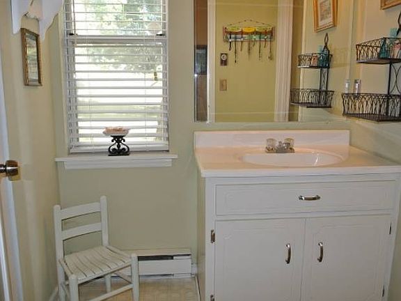 4th image of 6229 Woodthrush Dr