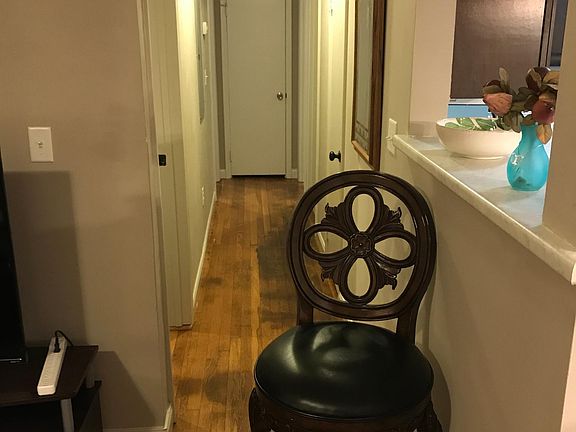 4th image of 306 Chambliss St