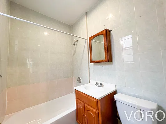 Rented by Voro, LLC | media 7