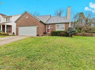 5212 River Trail Pl, Louisville, KY 40229