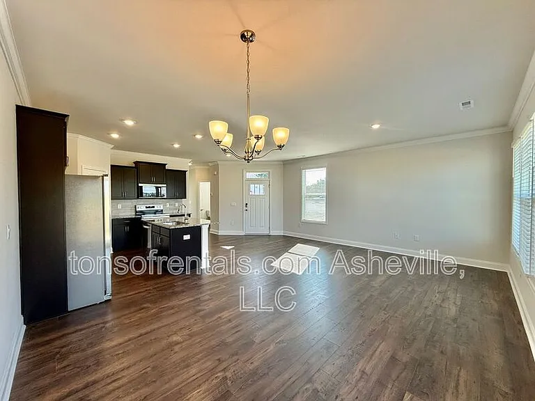 216 Valley Breeze Rd — Photo 8