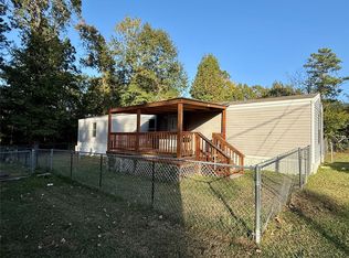 649 Ponderosa Dr, Onalaska, TX 77360