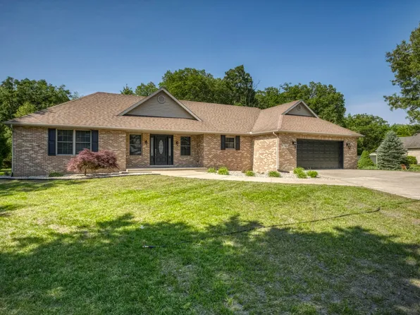 3804 Still Meadow Dr, Wheatfield, IN 46392