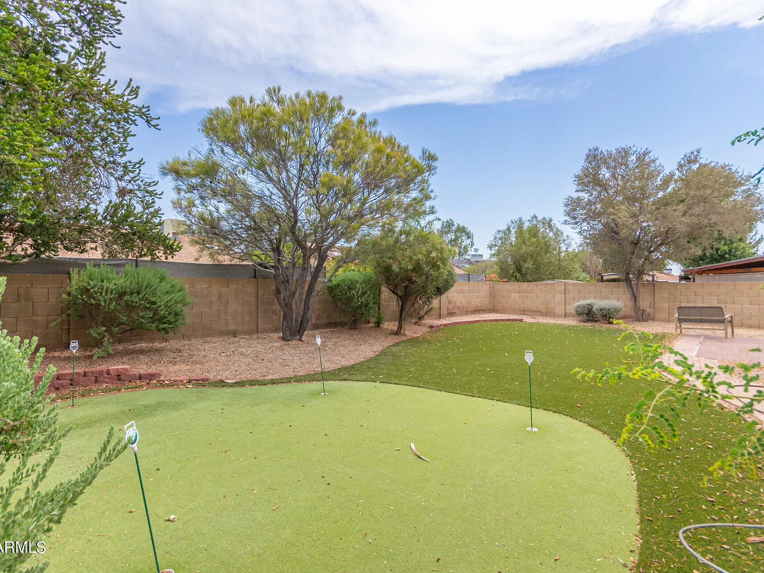 3 bed, 2.0 bath, 1456 sqft, $2,499 — Photo 2
