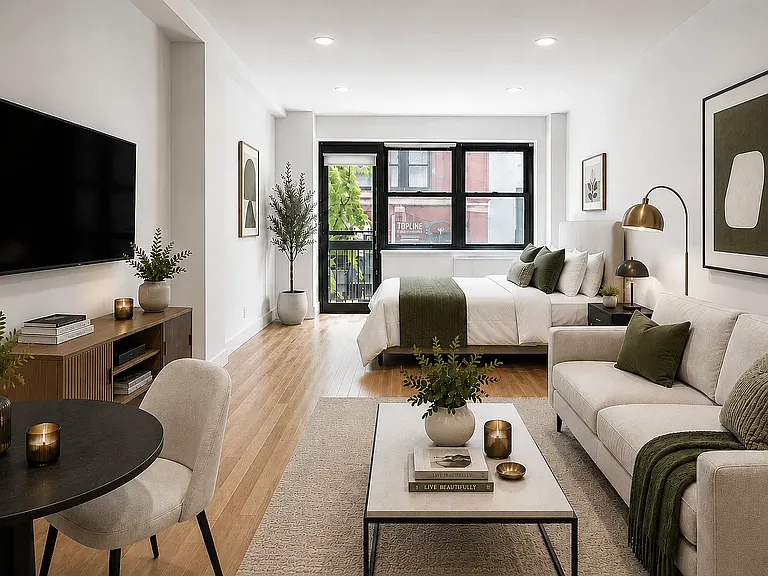 213 E 37th St #5C — Photo 1
