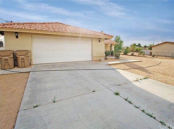 3rd image of 8168 Madera Ave