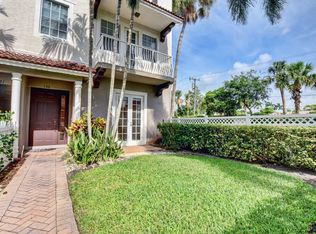 120 Ocean Cay Way, Hypoluxo, FL 33462