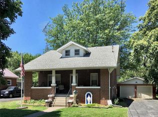 817 S State St, Litchfield, IL 62056