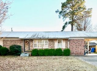 1006 Walnut St, Amory, MS 38821