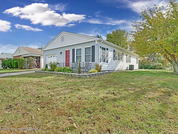 2nd image of 14 Kresson Ct