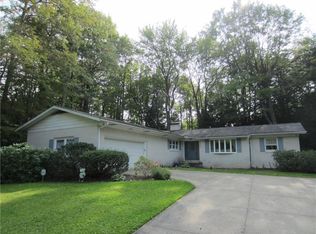 12240 Skyview Dr, Edinboro, PA