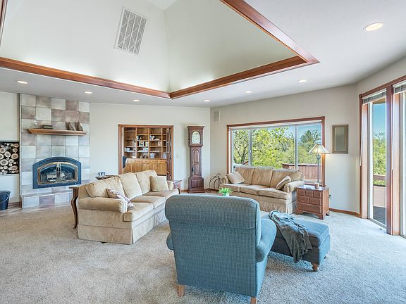 3rd image of 10810 Cheshire Way