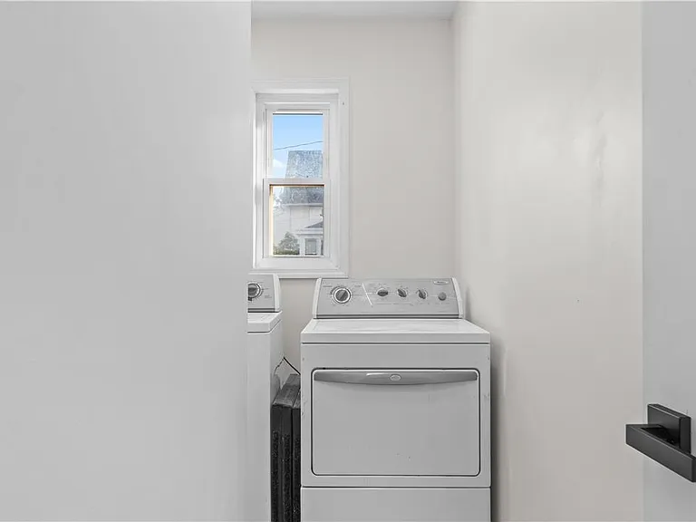 726 Seneca St #1 — Photo 48