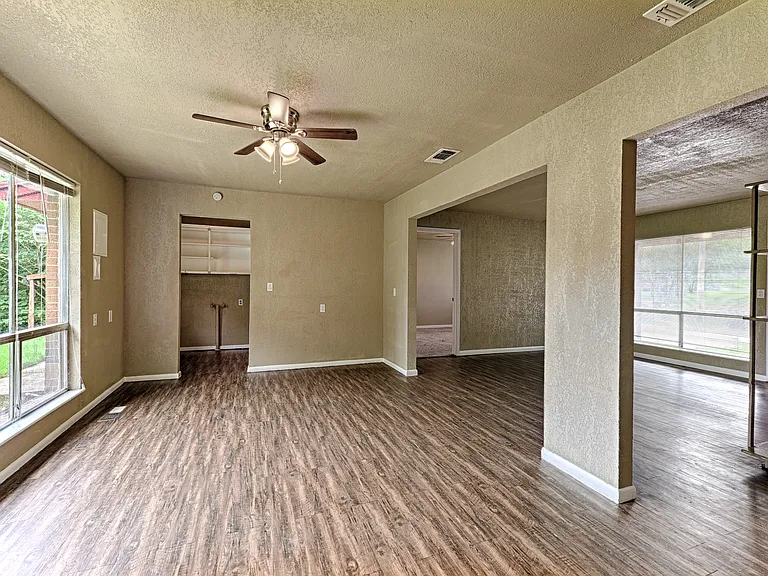 4909 Dalevale Ct — Photo 14