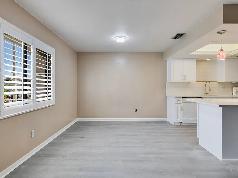 1113 Cape Coral Pkwy W #101 — Photo 4
