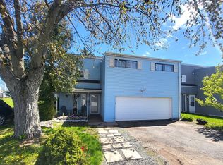 2 Braeburn Ln, Middletown, CT 06457