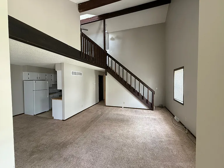 1220-1222 Geneva Cir #2 — Photo 4
