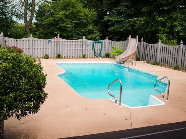 3516 S Pointe Rd, Cookeville, TN 38506