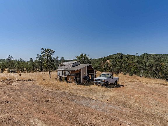 4th image of 10660 Hogan Dam Rd