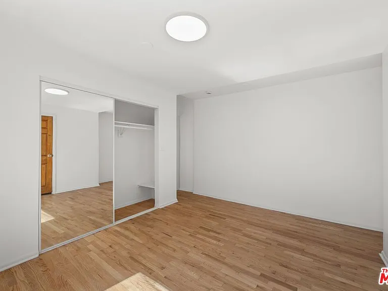 1538 N Mariposa Ave — Photo 13