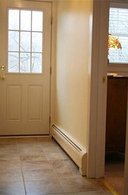 4th image of 162 King James Dr