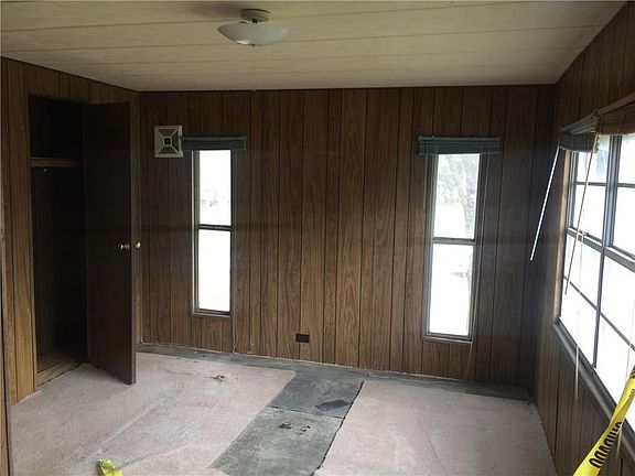 4th image of 67 Falcon Ln